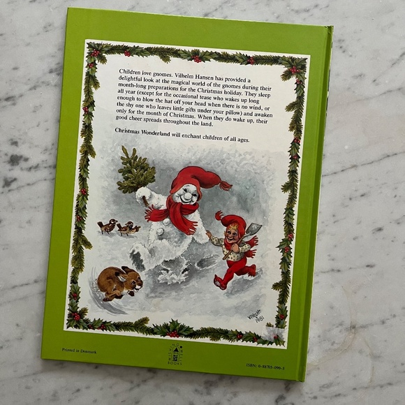 Vintage 1981 Vilhelm Hansen Christmas Wonderland Hardcover Book - Picture 2 of 5